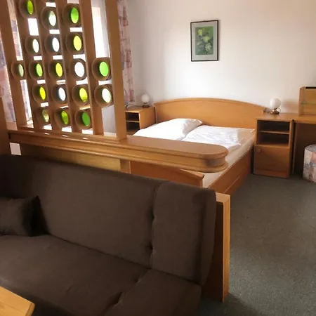 公寓式酒店 Samoobsluzny Vydra 斯尼